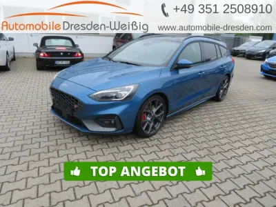 Ford Focus TURNIER 2.3 ST*STYLING PAKET*PERFORMANCE*